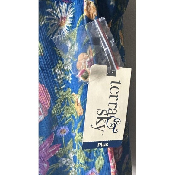 Terra & Sky Blue Smocked Chiffon Floral Blouse Plus Size 3X (24/26) - Picture 5 of 14